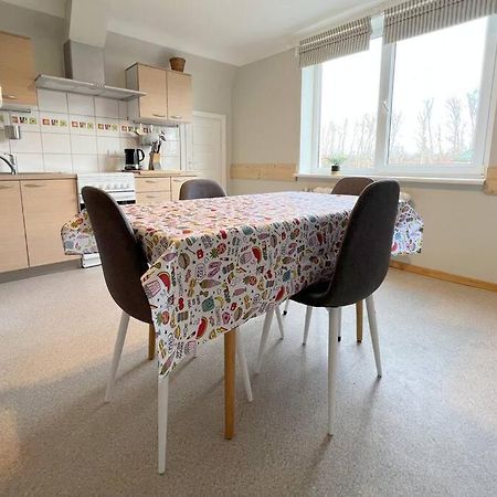 Kotedzas Nuomai - Retro 70, Siauliai Apartment ภายนอก รูปภาพ